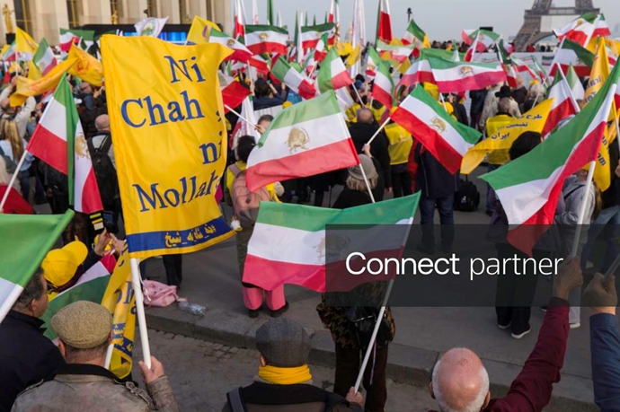 گزارش تصویری رویترز از تظاهرات ایرانیان آزاده در میدان تروکادرو پاریس