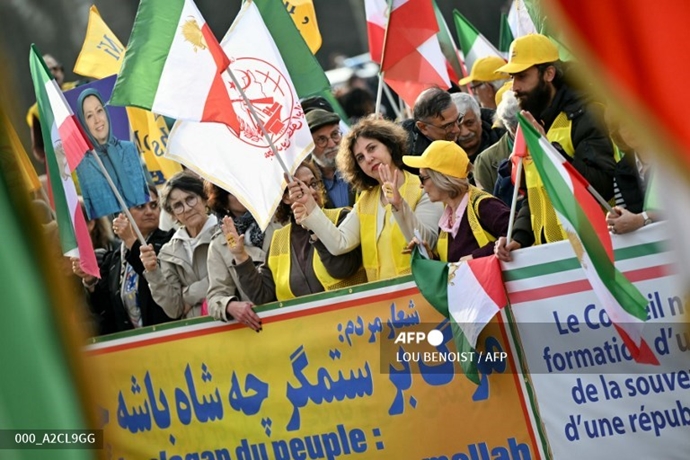 خبرگزاری فرانسه گزارش تصویری از تظاهرات ایرانیان آزاده در پاریس