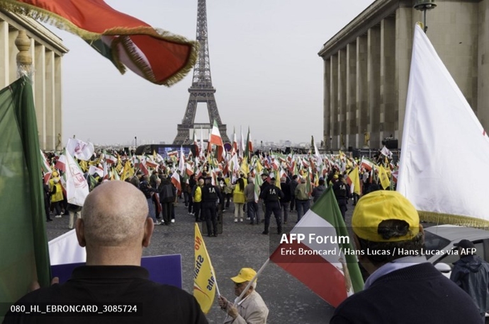 خبرگزاری فرانسه گزارش تصویری از تظاهرات ایرانیان آزاده در پاریس
