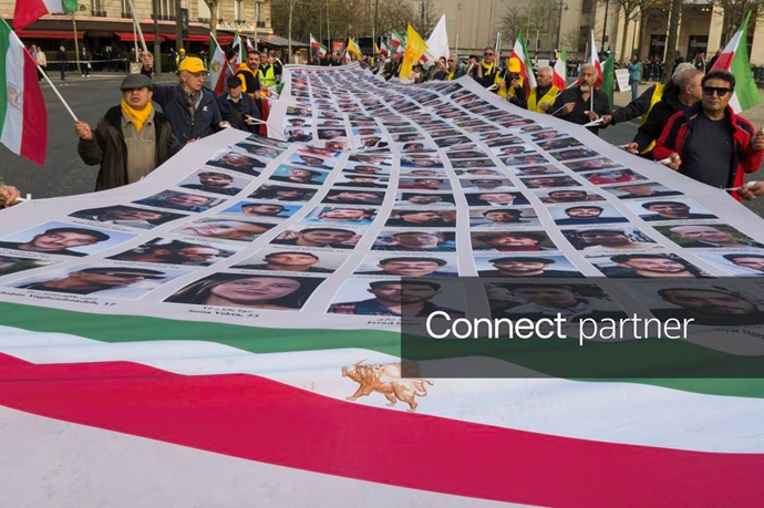 گزارش تصویری رویترز از تظاهرات ایرانیان آزاده در میدان تروکادرو پاریس