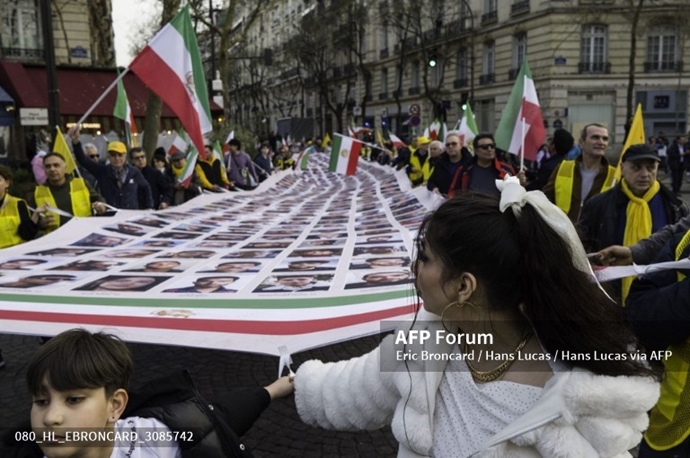 خبرگزاری فرانسه گزارش تصویری از تظاهرات ایرانیان آزاده در پاریس