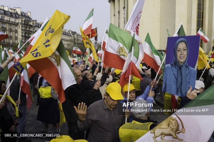 خبرگزاری فرانسه گزارش تصویری از تظاهرات ایرانیان آزاده در پاریس