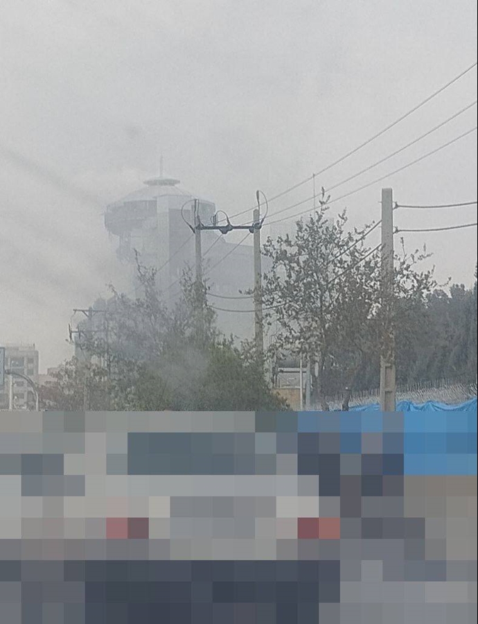 ساختمان اپتیک صاایران در بلوار کاوه اصفهان پس از حملۀ هوایی