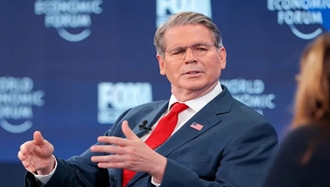 اسکات بسنت وزیر خزانه‌داری آمریکا