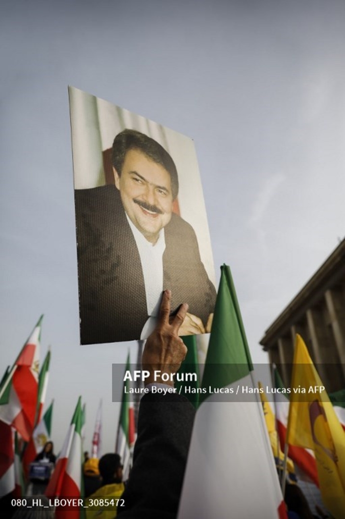 خبرگزاری فرانسه گزارش تصویری از تظاهرات ایرانیان آزاده در پاریس