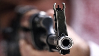 کلاشینکف - عکس از آرشیو