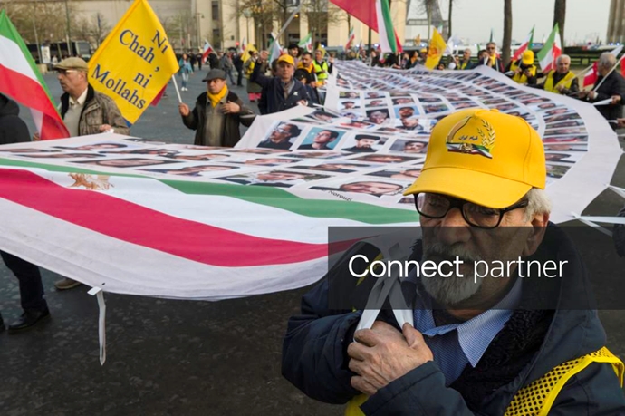 گزارش تصویری رویترز از تظاهرات ایرانیان آزاده در میدان تروکادرو پاریس