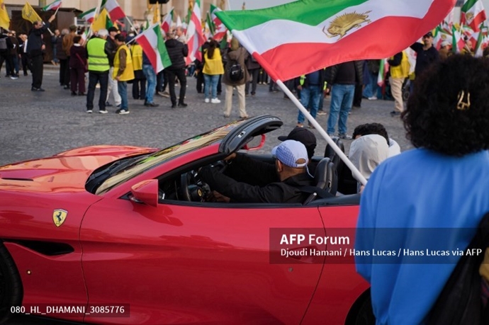 خبرگزاری فرانسه گزارش تصویری از تظاهرات ایرانیان آزاده در پاریس