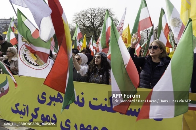 خبرگزاری فرانسه گزارش تصویری از تظاهرات ایرانیان آزاده در پاریس