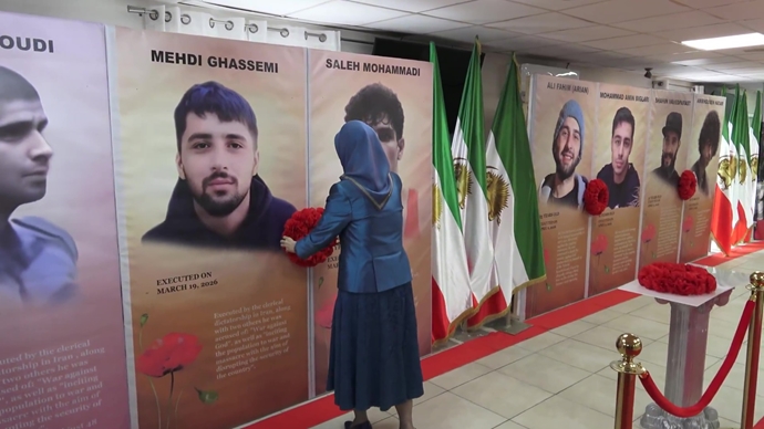 ادای احترام به شهیدان سربدار و جوانان شورشگر که در مقابل رژیم آخوندی سر خم نکردند