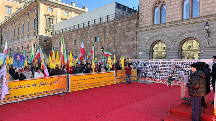 استکهلم - تظاهرات ایرانیان آزاده در گرامیداشت یاد زندانیان سیاسی اعدام شده و در حمایت از قیام سراسری مردم ایران - ۲۲فروردین استکهلم - تظاهرات ایرانیان آزاده در گرامیداشت یاد زندانیان سیاسی اعدام شده و در حمایت از قیام سراسری مردم ایران - ۲۲فروردین