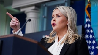 کارولین لویت