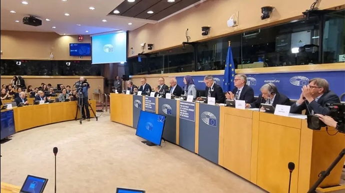 سخنرانی خانم مریم رجوی در پارلمان اروپا