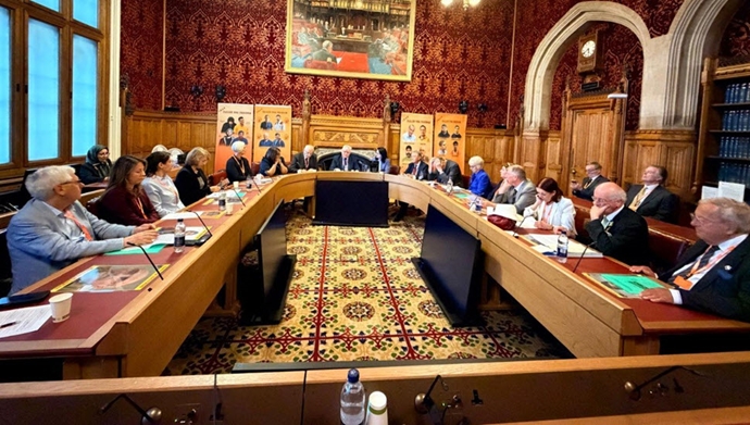 کنفرانس در پارلمان انگلستان