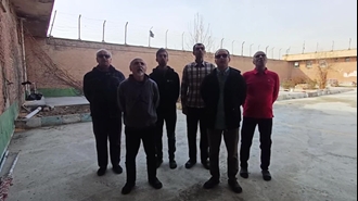 اجرای سرود بپاگردان توسط ۶ زندانی مجاهد سر به‌دار