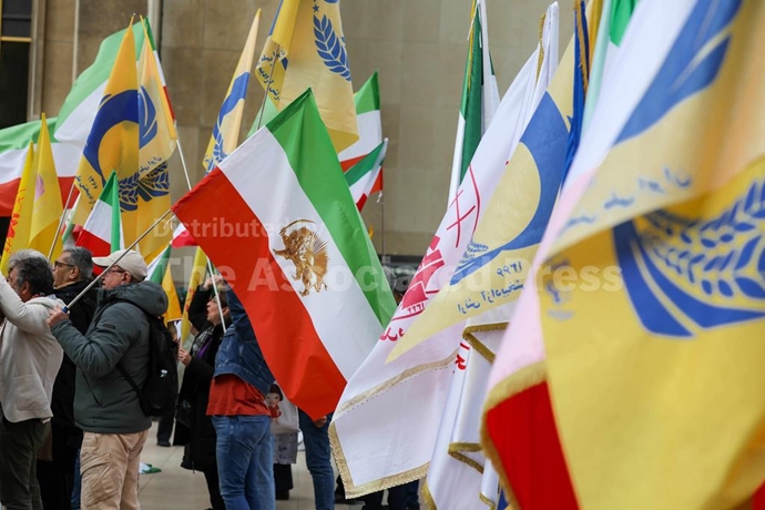 گزارش تصویری آسوشیتدپرس از تظاهرات ایرانیان در پاریس