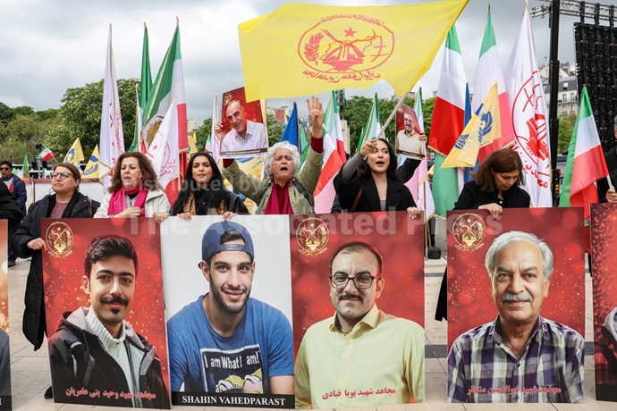 گزارش تصویری آسوشیتدپرس از تظاهرات ایرانیان در پاریس