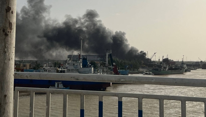 حمله به کشتی سازی خرمشهر