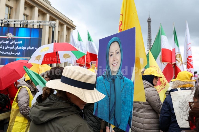 گزارش تصویری آسوشیتدپرس از تظاهرات ایرانیان در پاریس