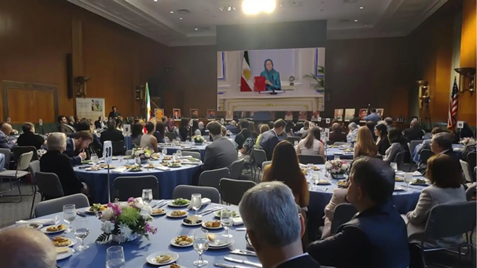 مریم رجوی - بریفینگ