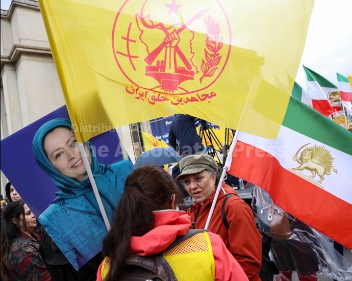 گزارش تصویری آسوشیتدپرس از تظاهرات ایرانیان در پاریس