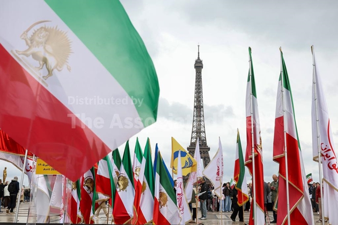 گزارش تصویری آسوشیتدپرس از تظاهرات ایرانیان در پاریس