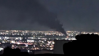 ستون دود سیاه در جنوب شهر تهران - عکس مربوط به روز ۱۸ فروردین است