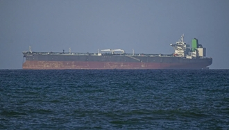 تصویری از یک نفتکش در خلیج‌فارس