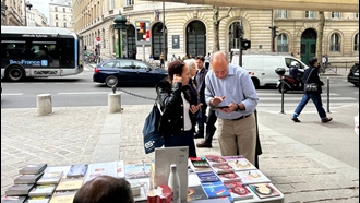 پاریس - میز کتاب هواداران مجاهدین خلق و نمایشگاه عکس مجاهدان و شورشگران سربدار 