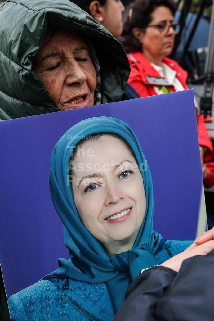 گزارش تصویری آسوشیتدپرس از تظاهرات ایرانیان در پاریس