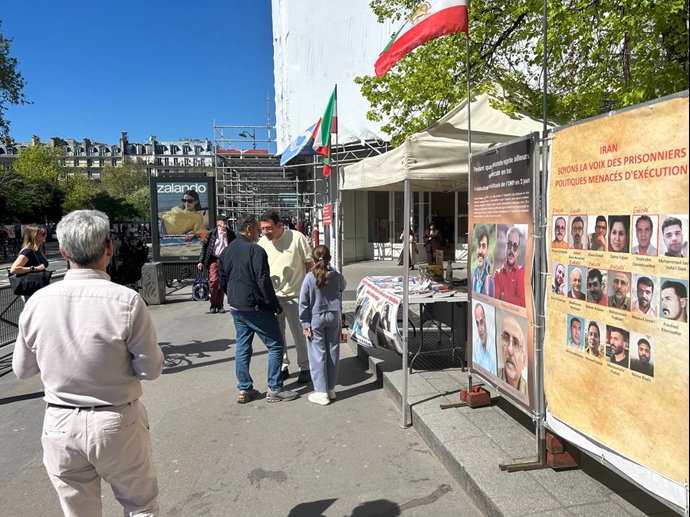 پاریس - میز کتاب هواداران مجاهدین خلق و نمایشگاه عکس سربداران مجاهد و شورشگران - ۱۹فروردین ۱۴۰۵ پاریس - میز کتاب هواداران مجاهدین خلق و نمایشگاه عکس سربداران مجاهد و شورشگران - ۱۹فروردین ۱۴۰۵