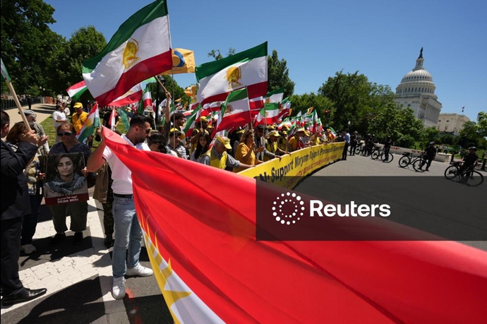 رویترز: گزارش تصویری از همبستگی با شورشگران و طرح ۱۰ مادهای رویترز: گزارش تصویری از همبستگی با شورشگران و طرح ۱۰ مادهای
