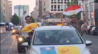 برلین؛ جشن هواداران مجاهدین در پی لیست‌گذاری تروریستی سپاه