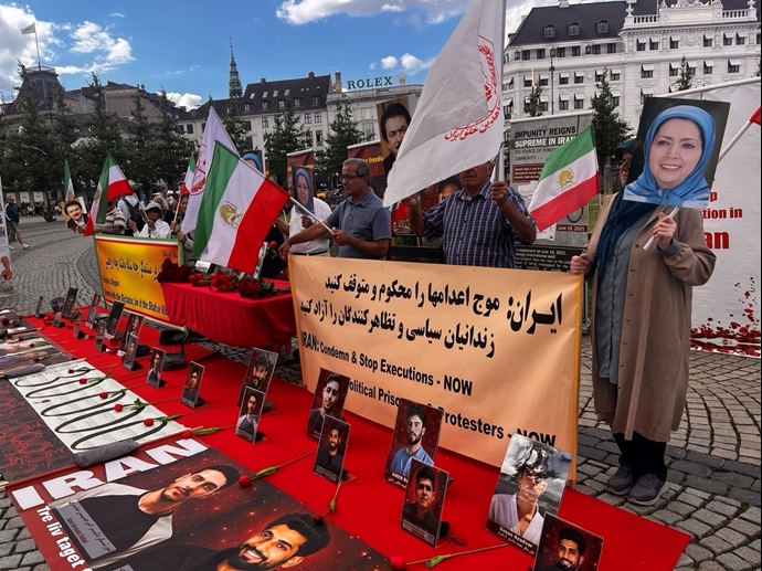 کپنهاگ - آکسیون هواداران سازمان مجاهدین در سالگرد عملیات کبیر فروغ جاویدان - ۱۰مرداد ماه