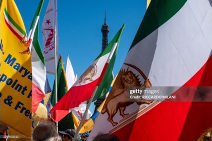 آژانس تصویری گتی ایمیج؛ انعکاس تظاهرات ایرانیان آزاده در گرامیداشت قیام ۱۴۰۱ در پاریس