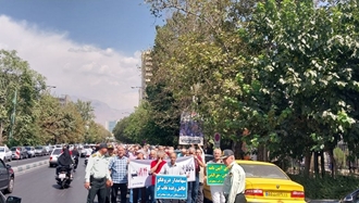 تهران - تجمع اعتراضی بازنشستگان مخابرات 